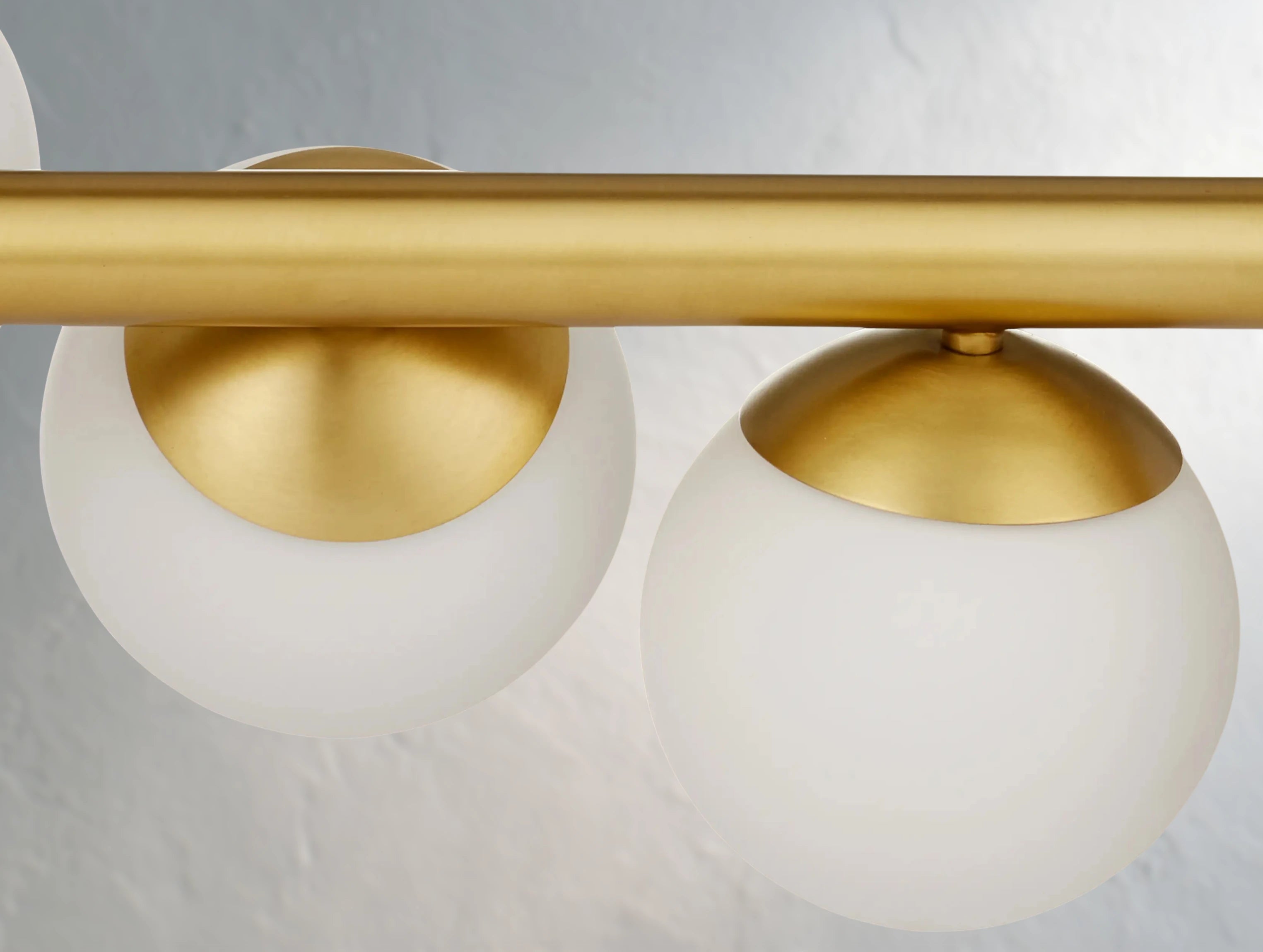 Kinnor Linear Chandelier