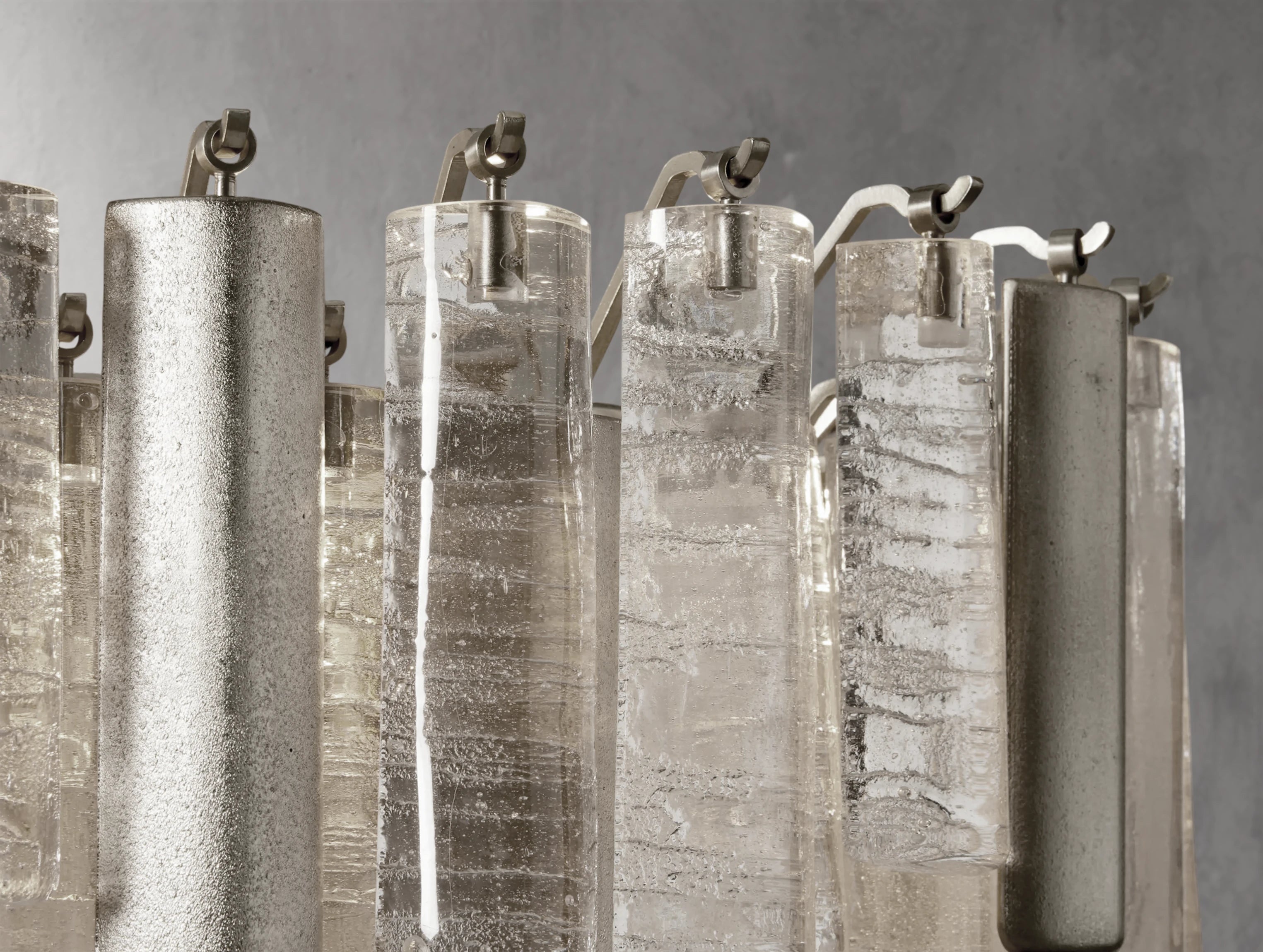 Nove Linear Chandelier