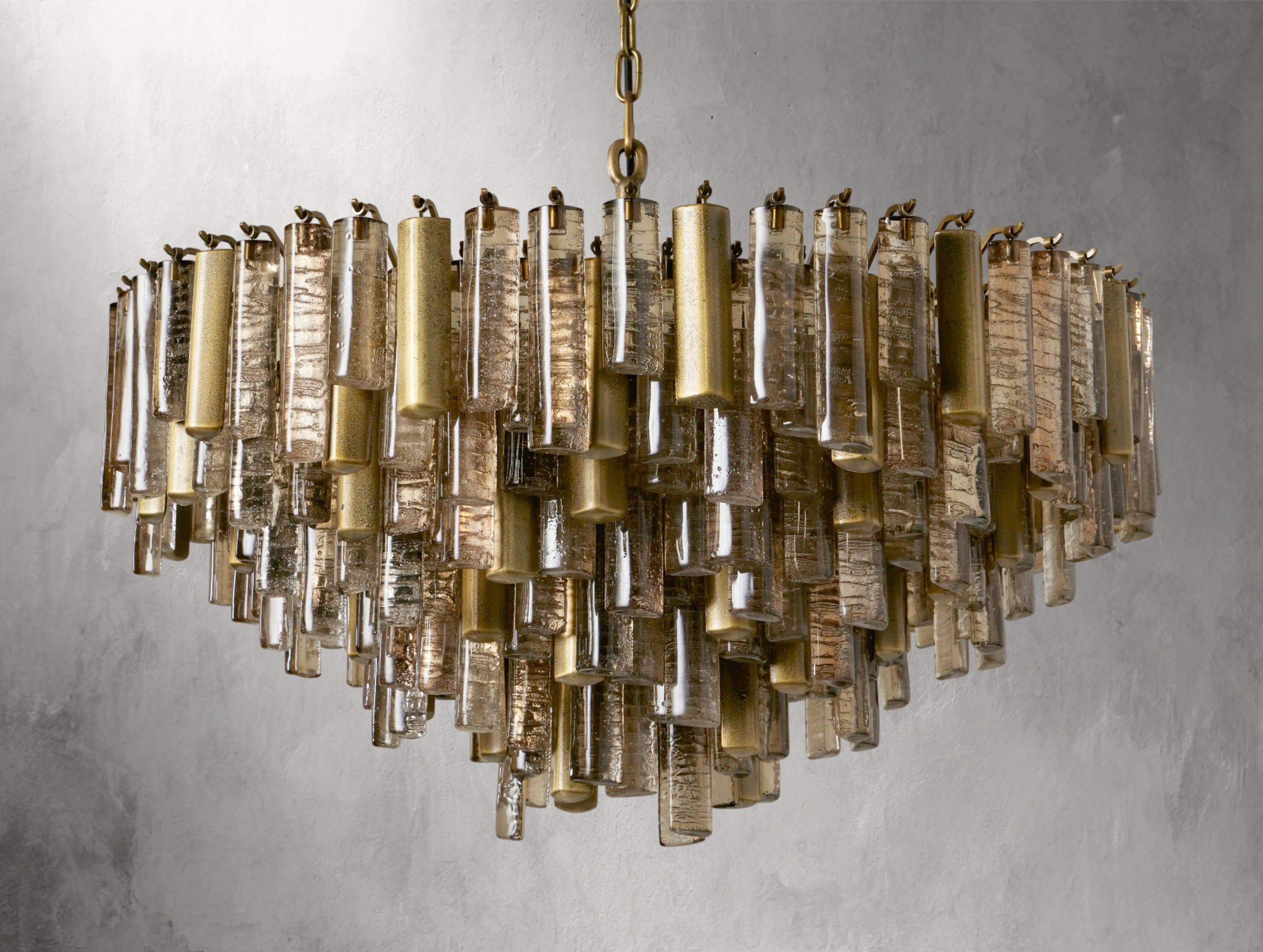 Nove Round Chandelier
