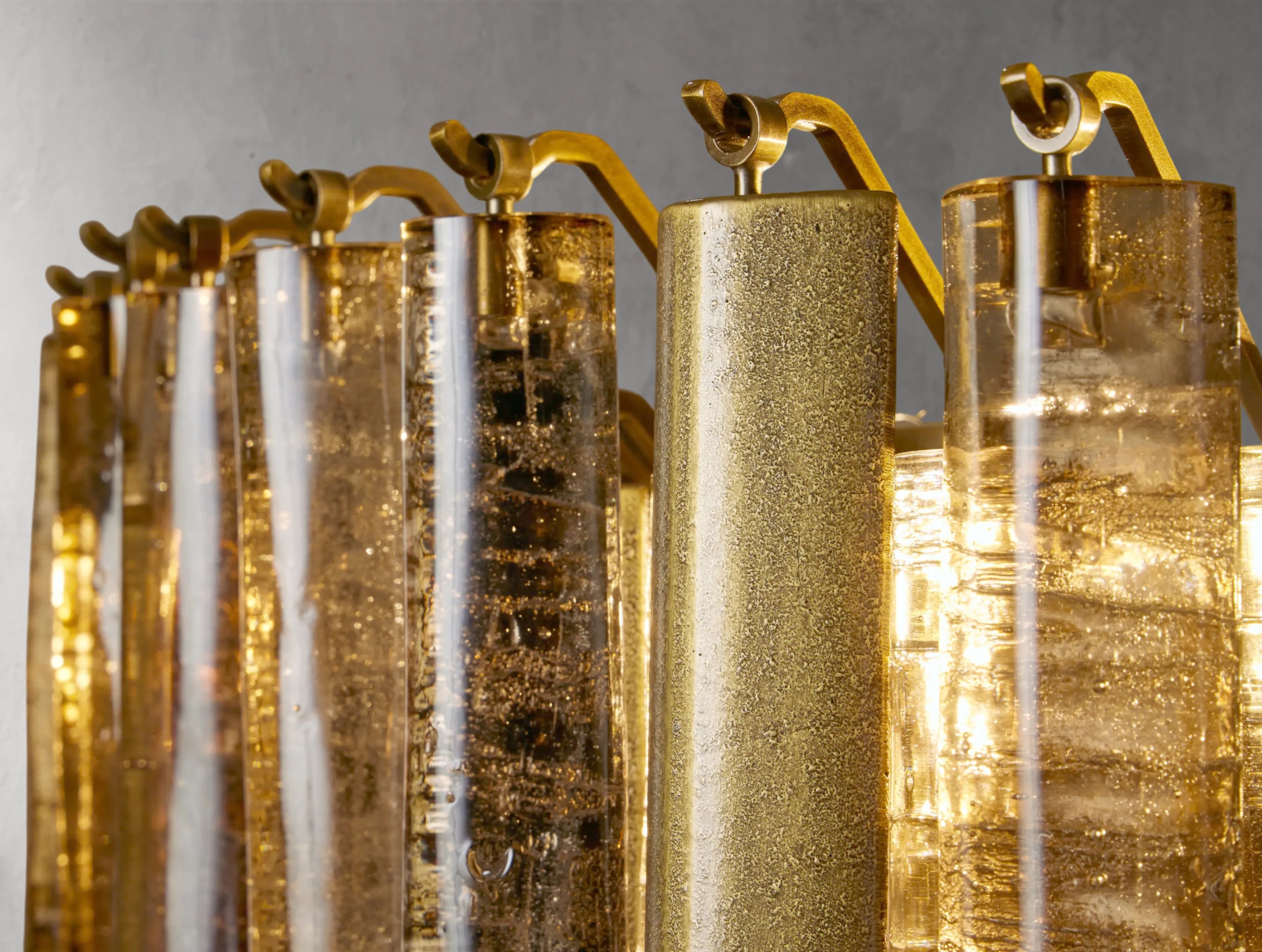 Nove Round Chandelier