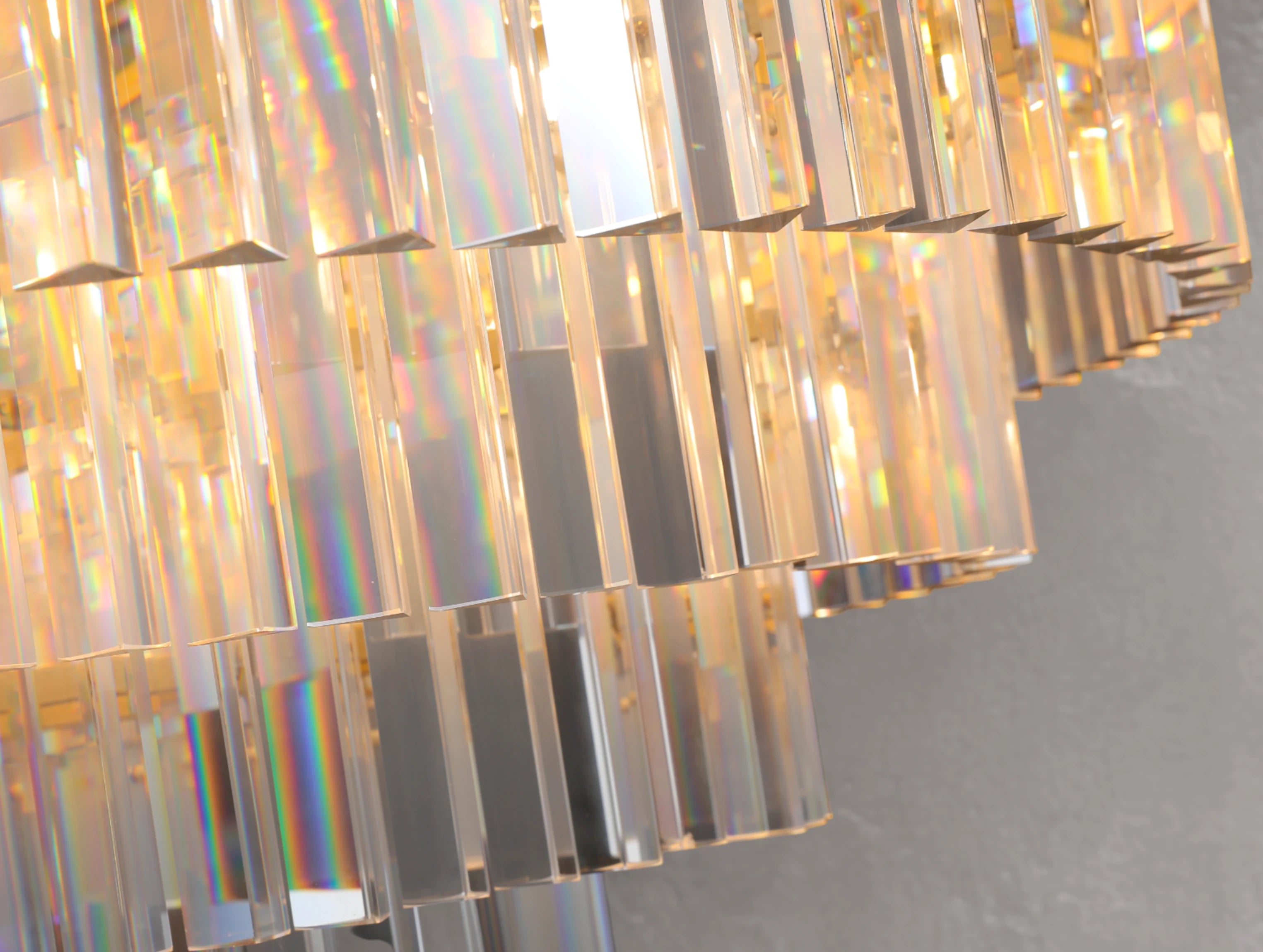 Pukinos Round Chandelier