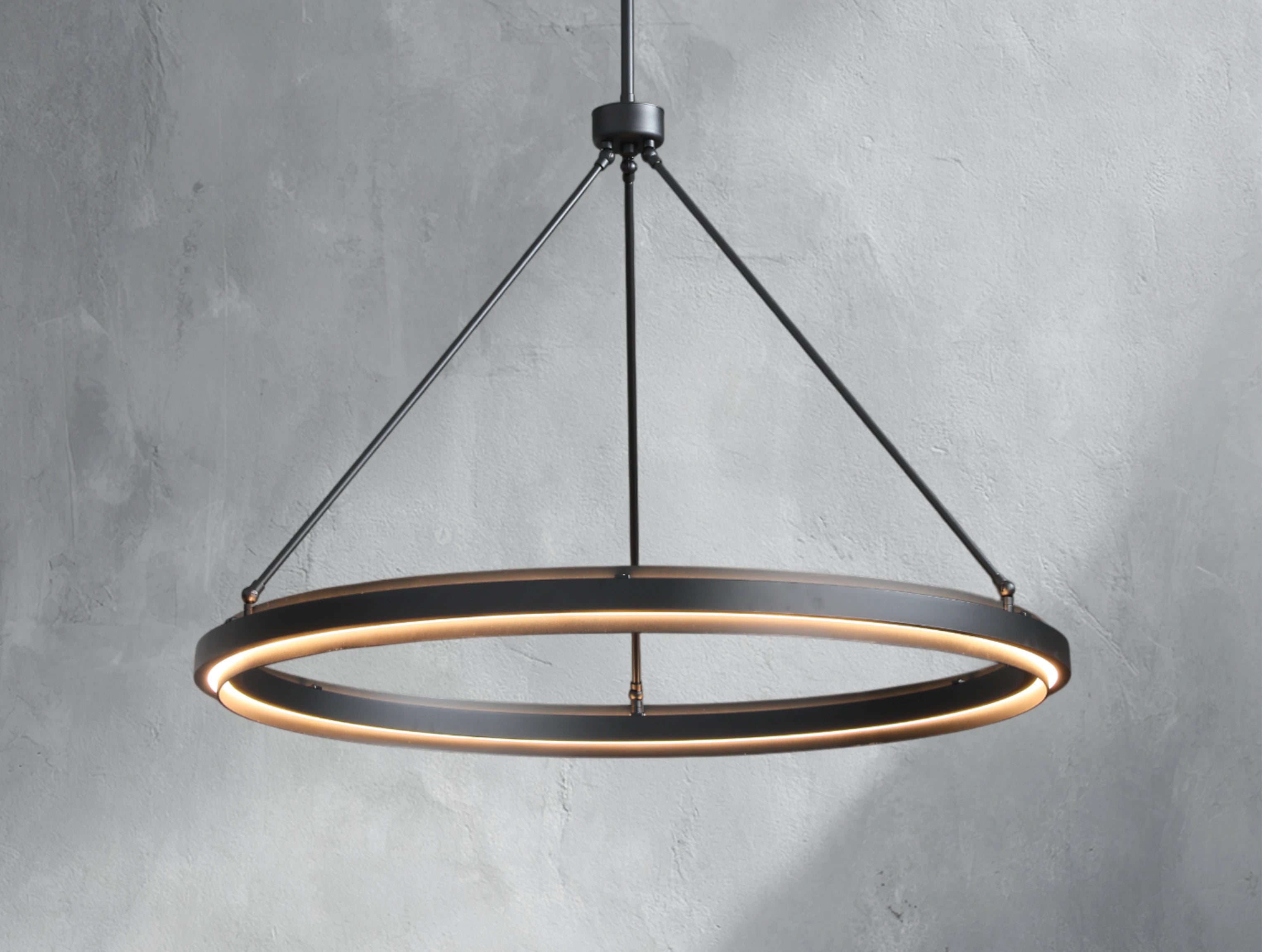 Pelta Round Chandelier