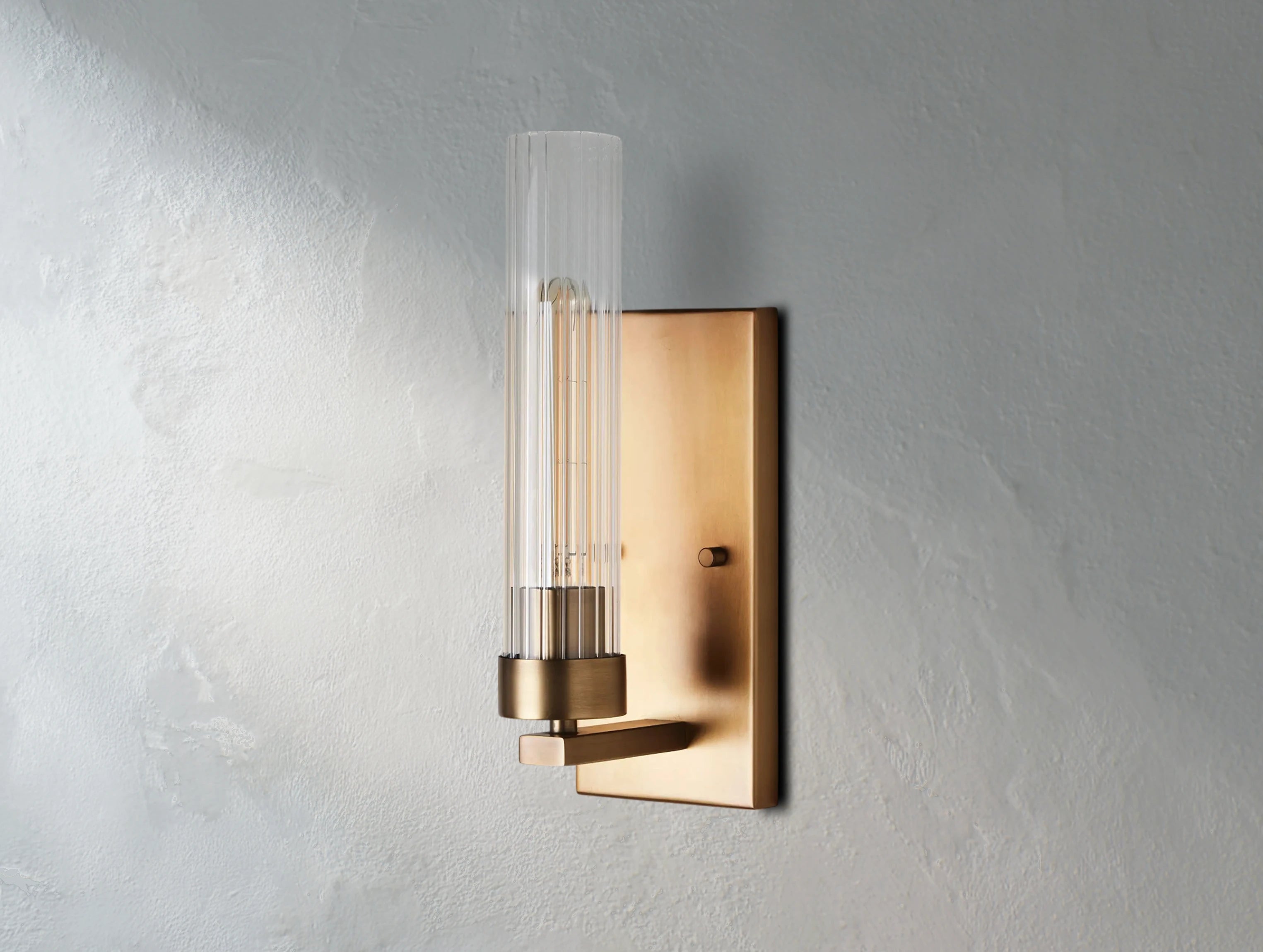 Sarina Sconce