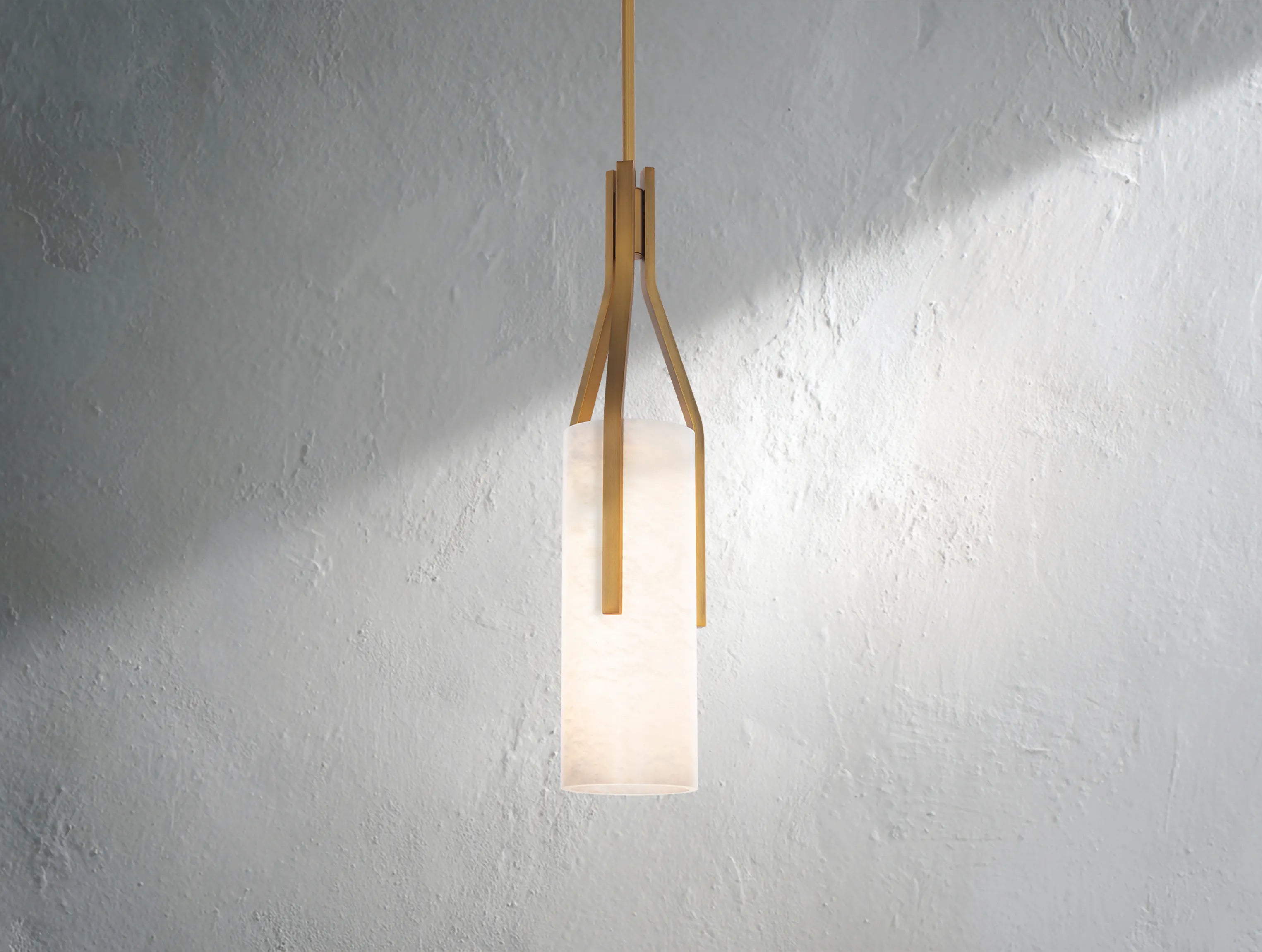 Roins Alabaster Cylinder Claw Pendant