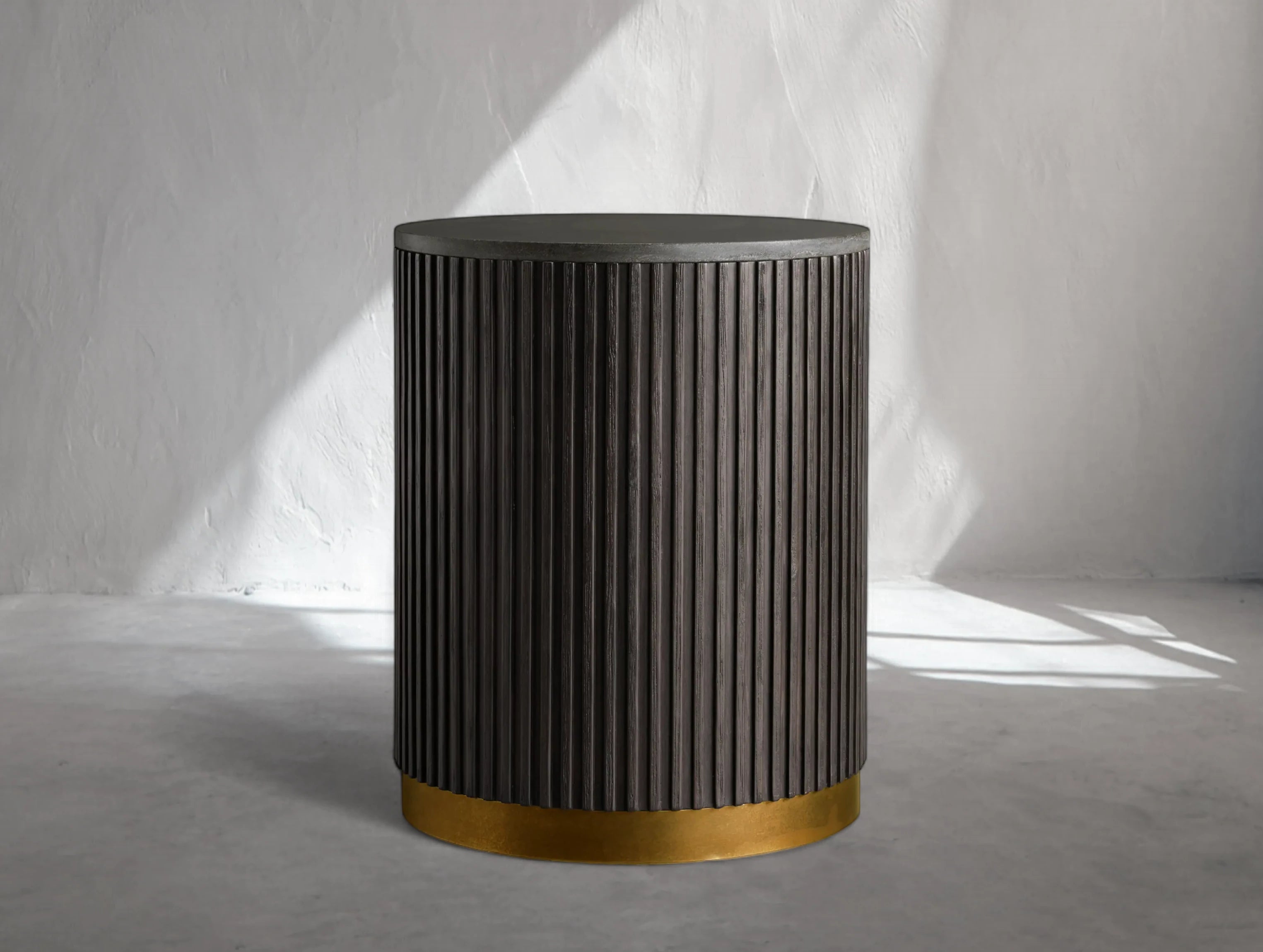 Rolphin End Table