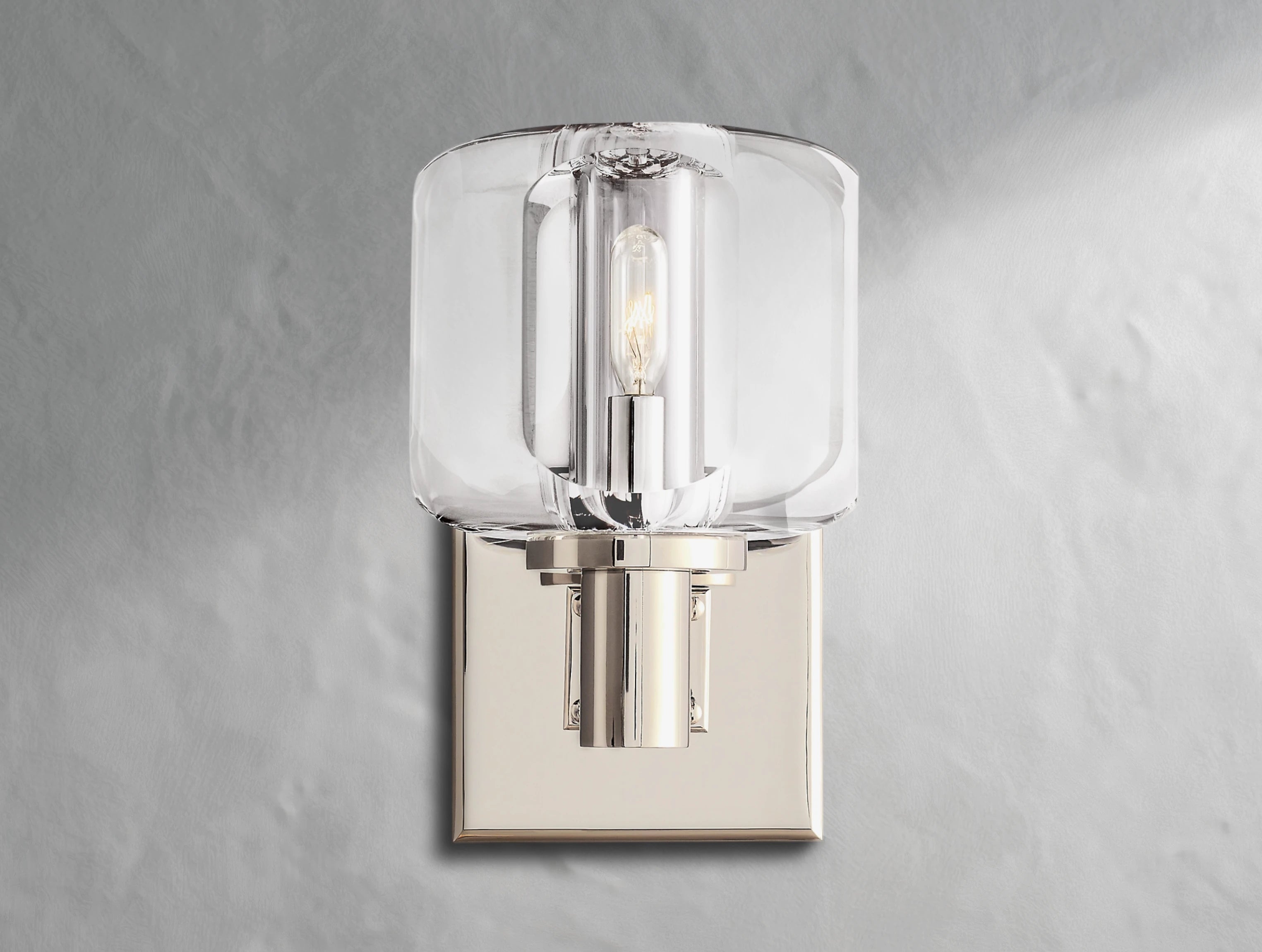 Demanette Sconce