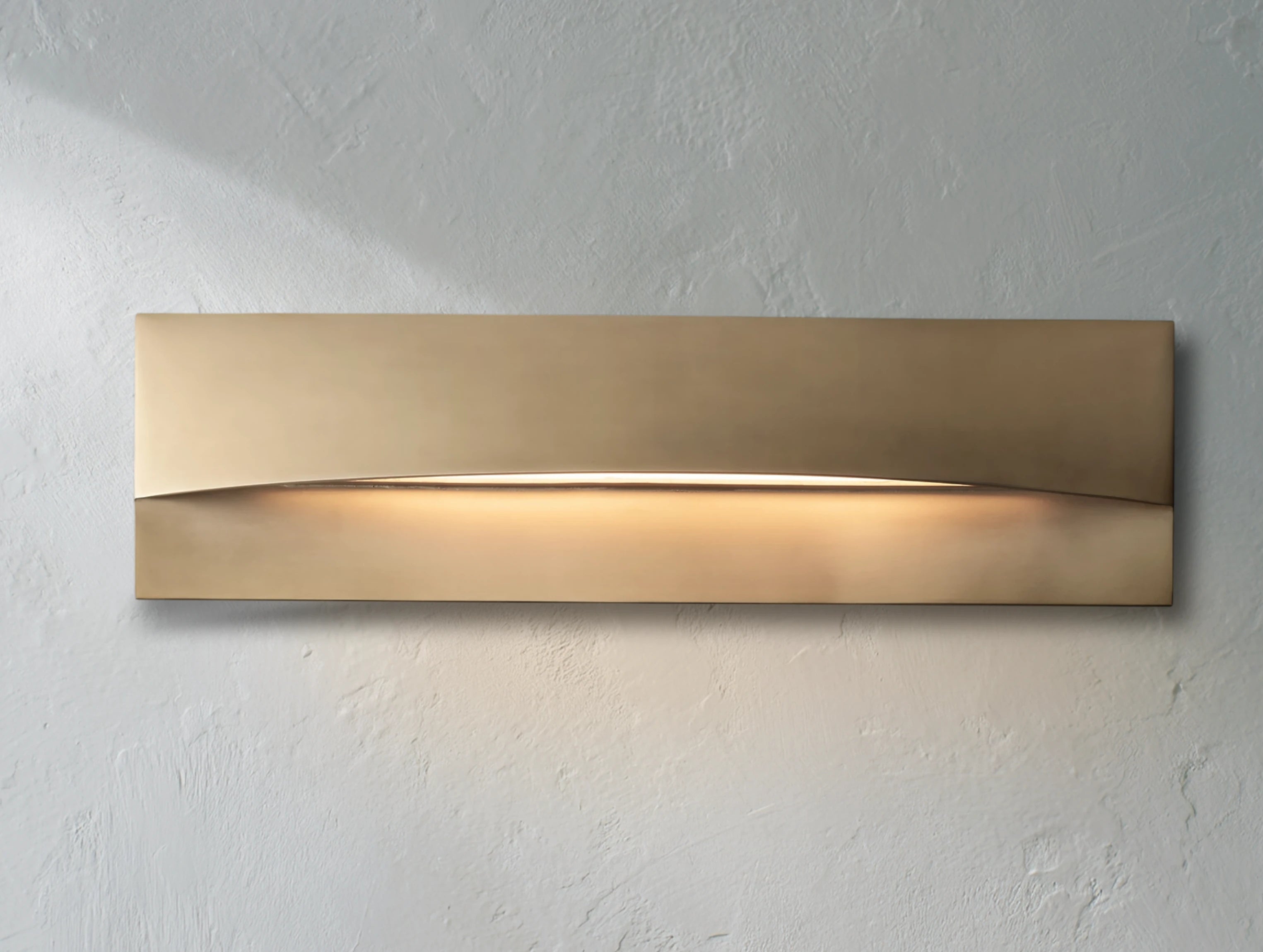 Taga Horizontal Rectangular Sconce