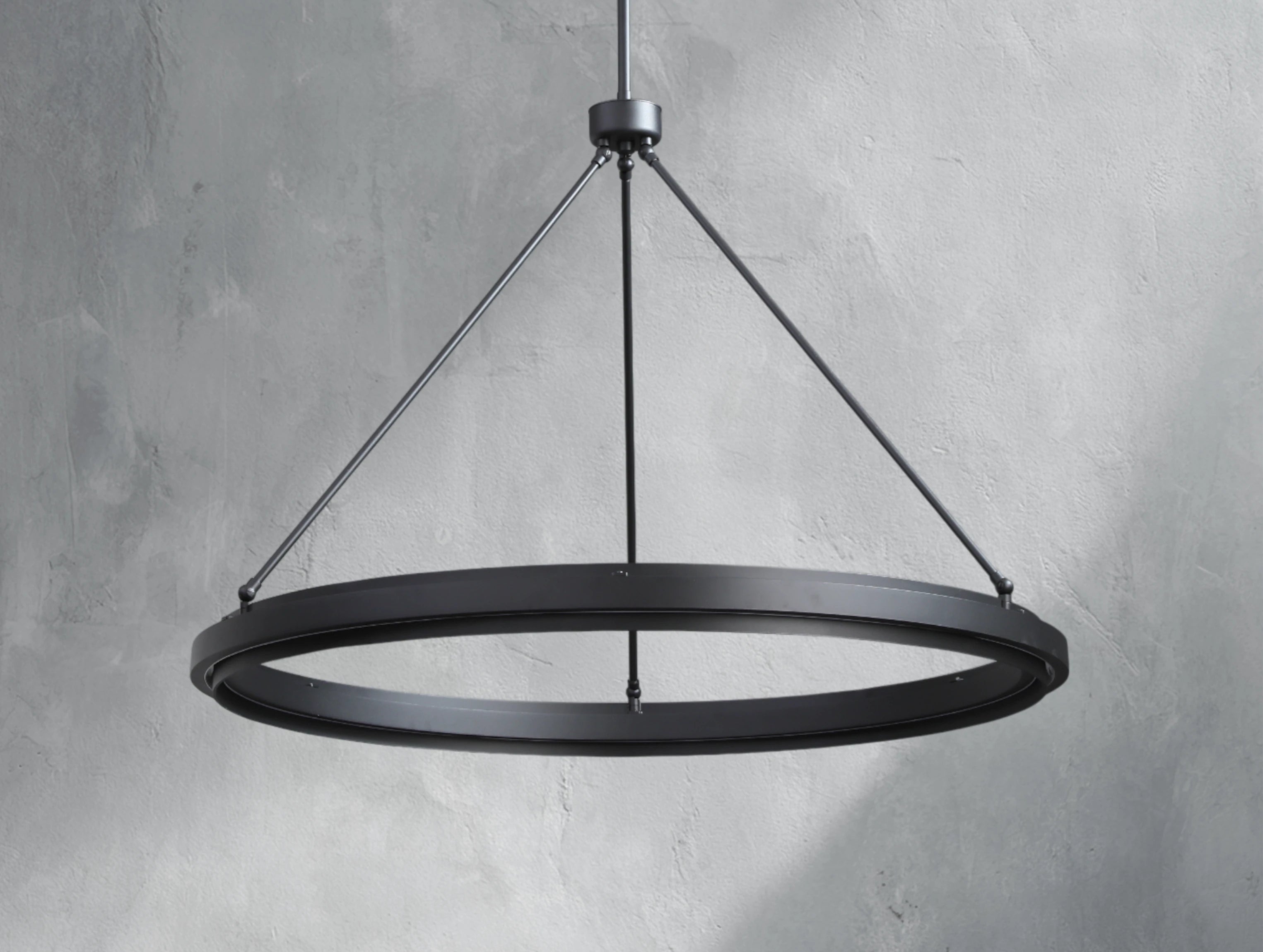 Pelta Round Chandelier