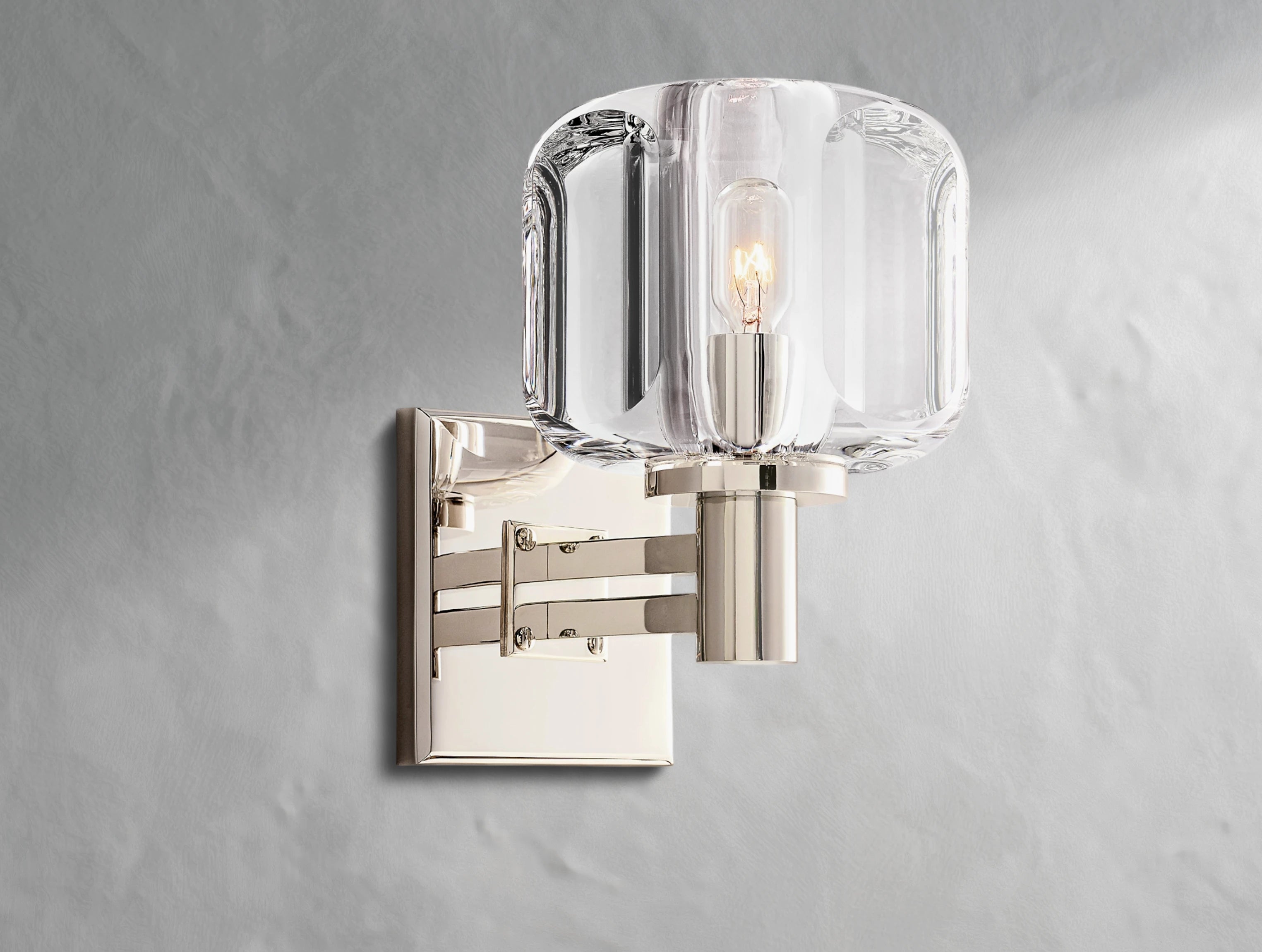Demanette Sconce