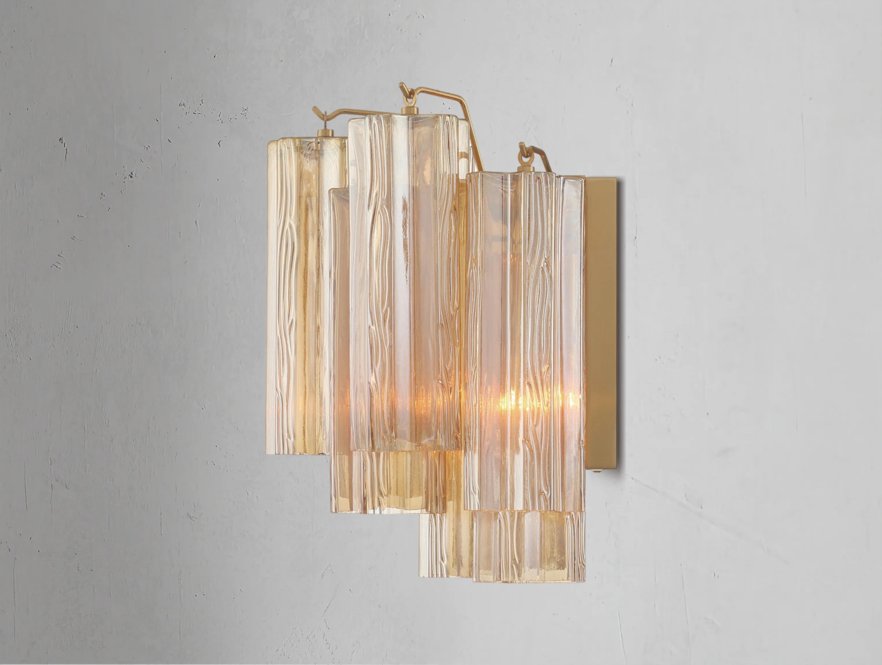 Adois Sconce