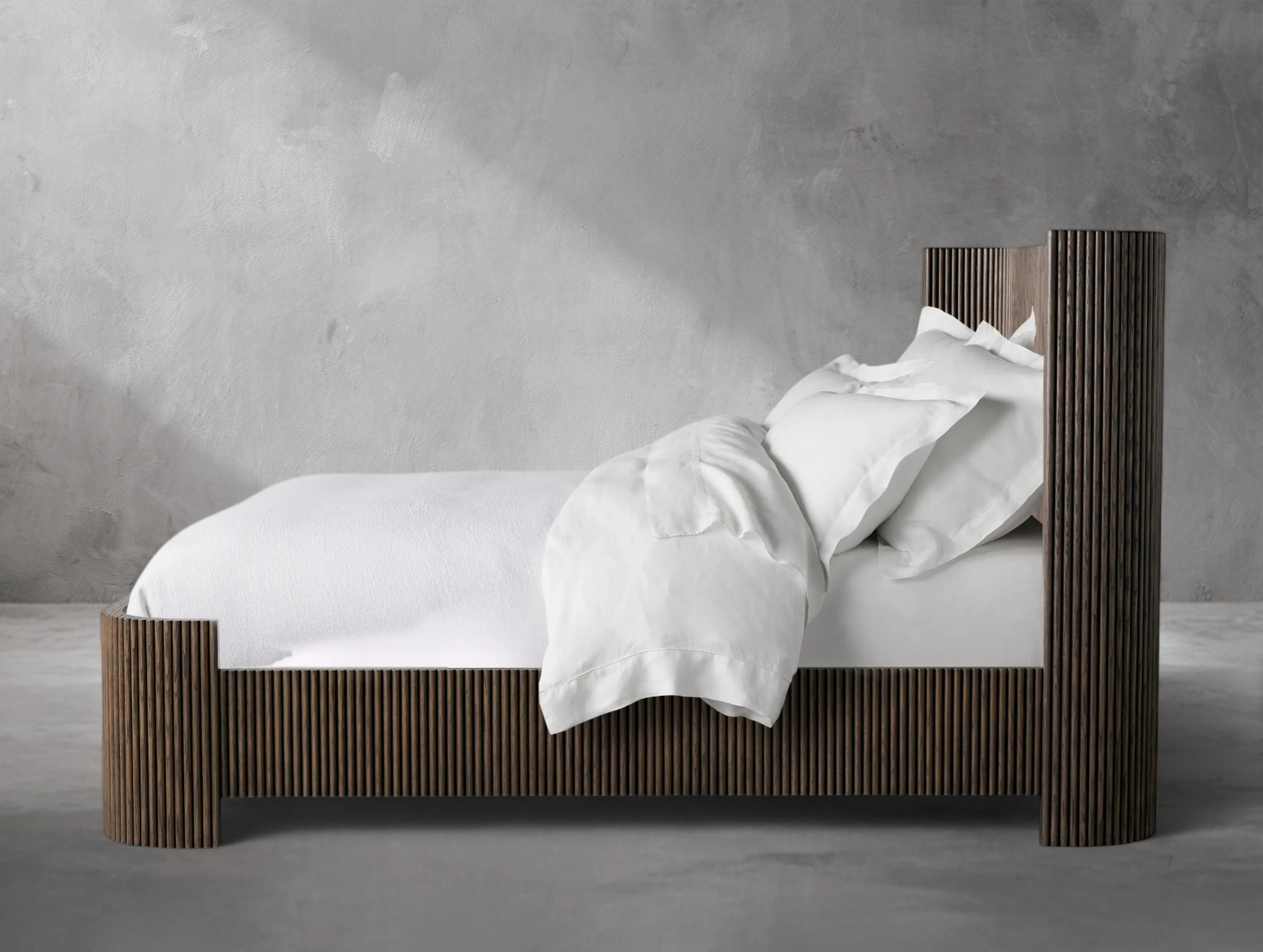 Stella Bed