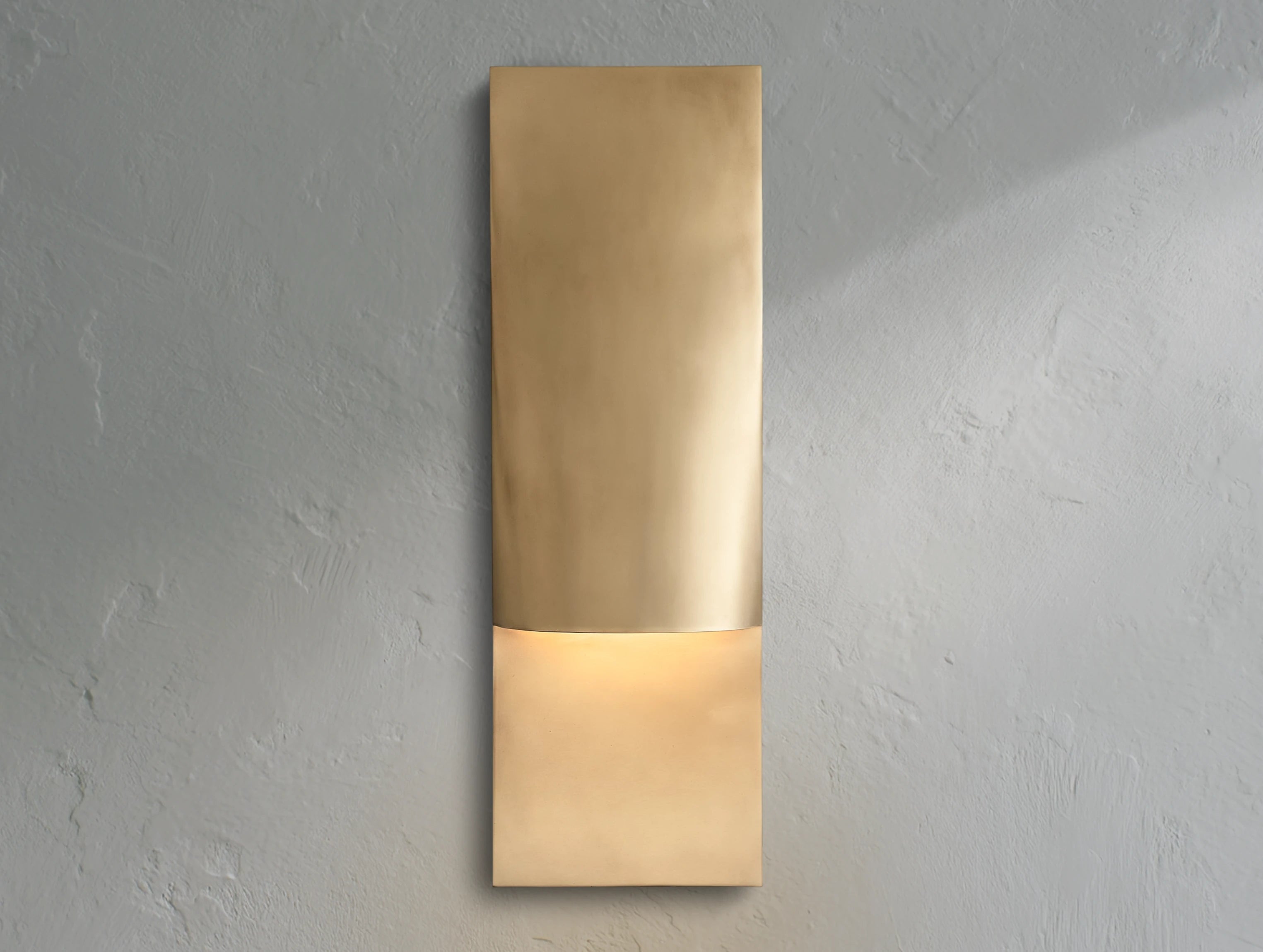 Taga Vertical Rectangular Sconce