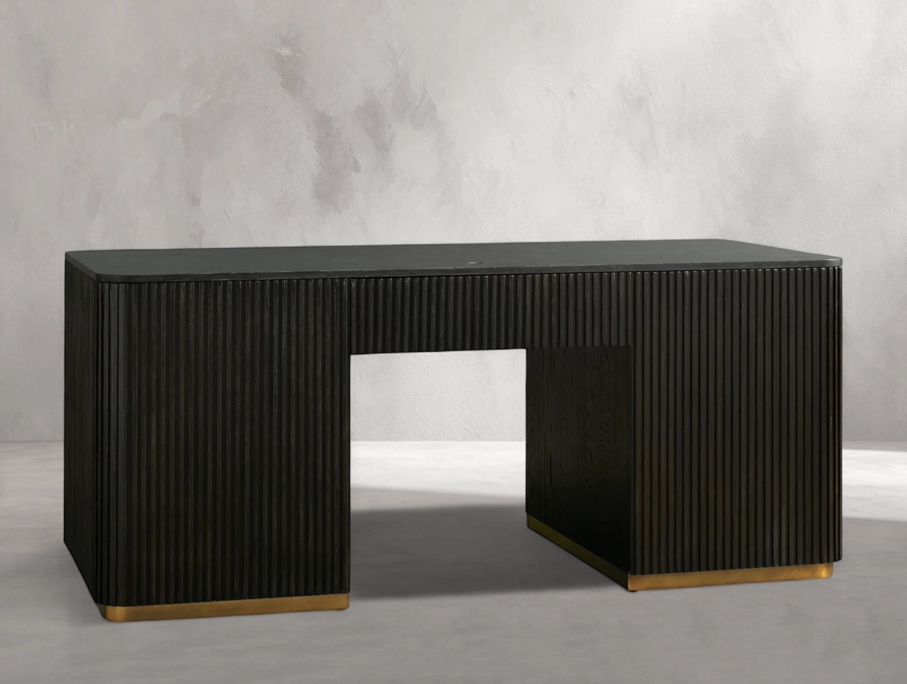 Rolphin Executive Desk