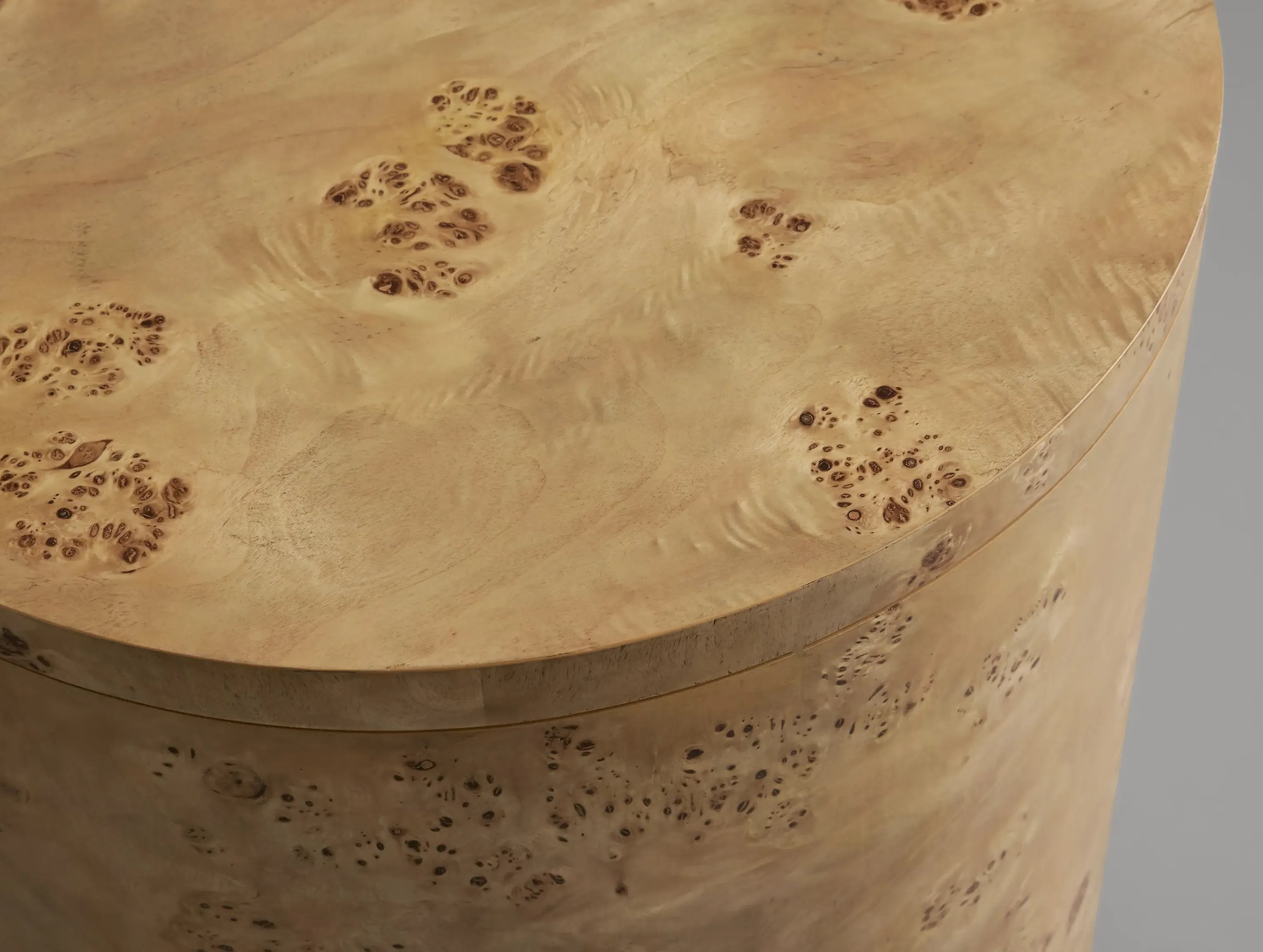 Roryland Round End Table