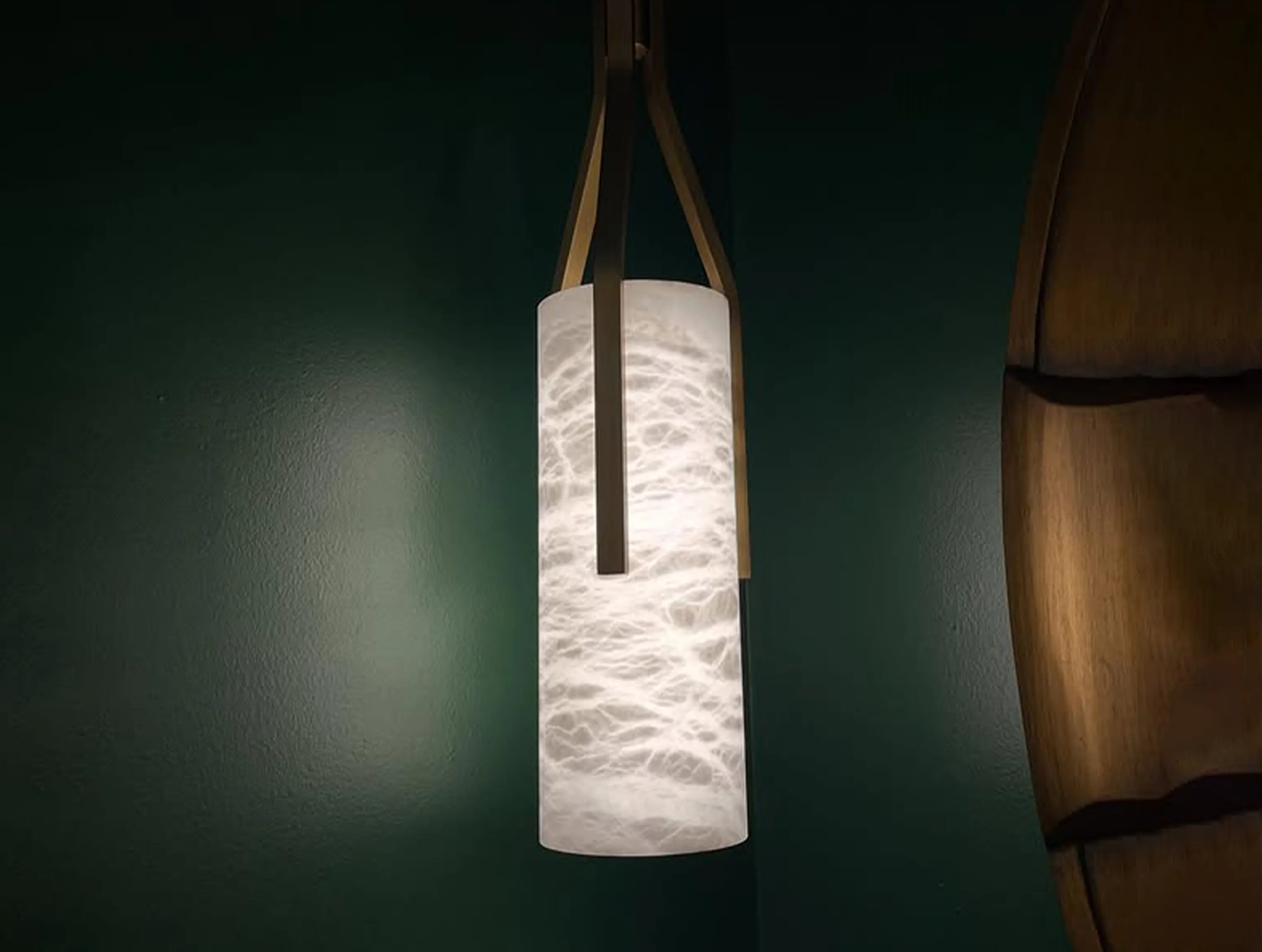Roins Alabaster Cylinder Claw Pendant