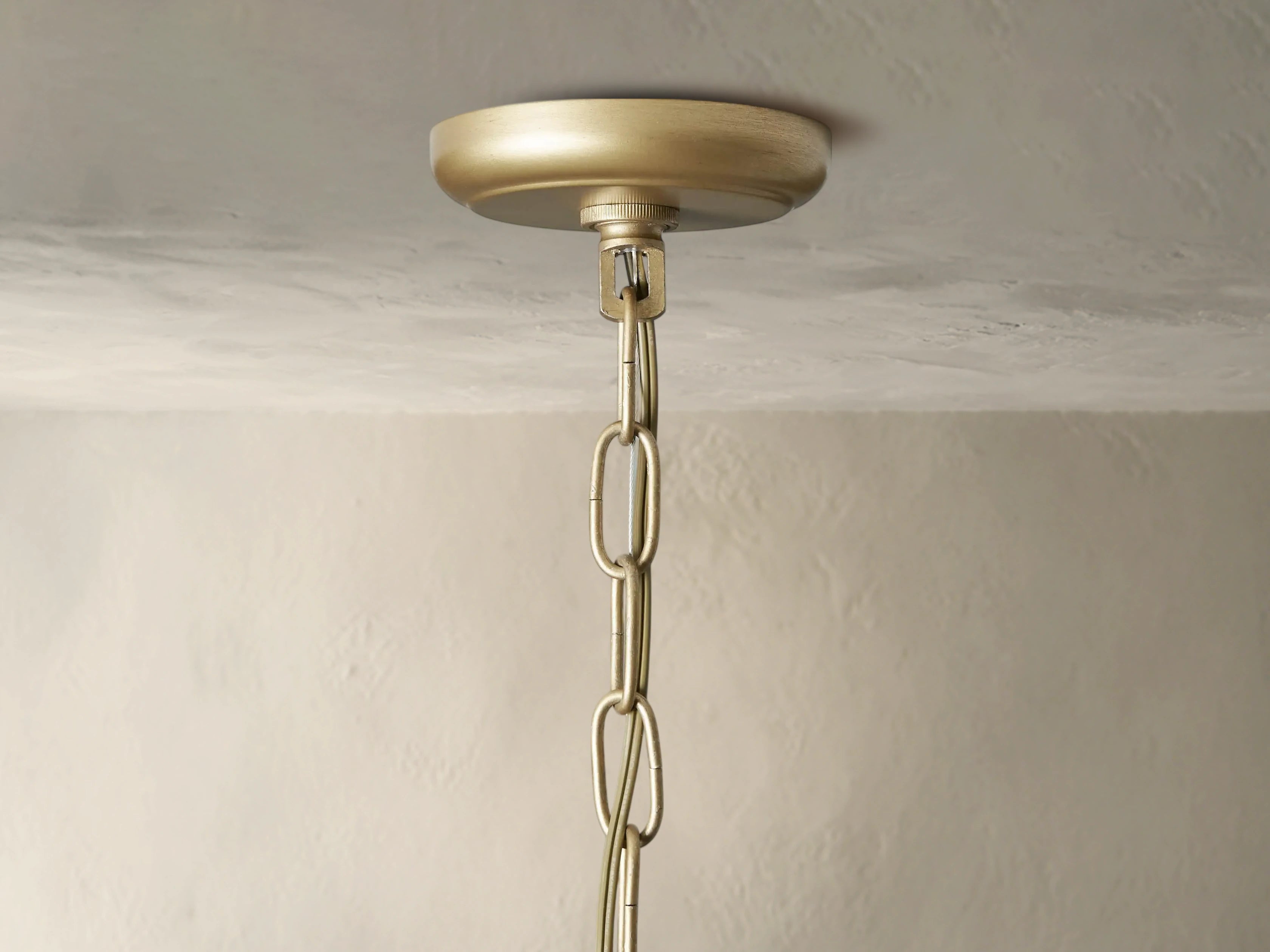 Molyland Chandelier